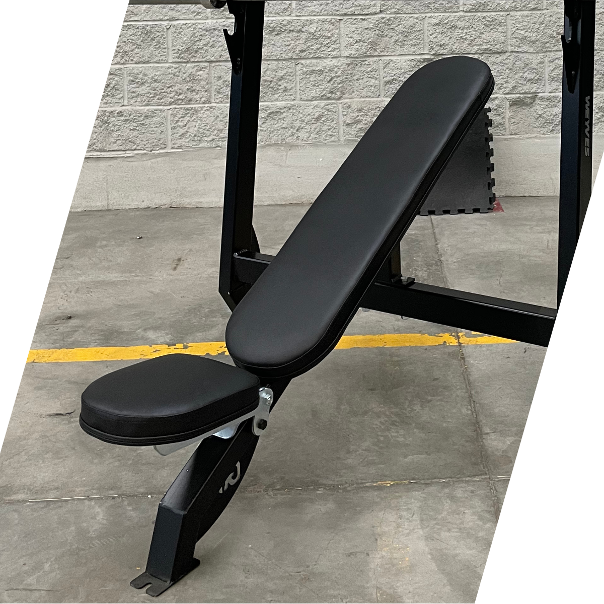 PRESS DE BANCA INCLINADA G0